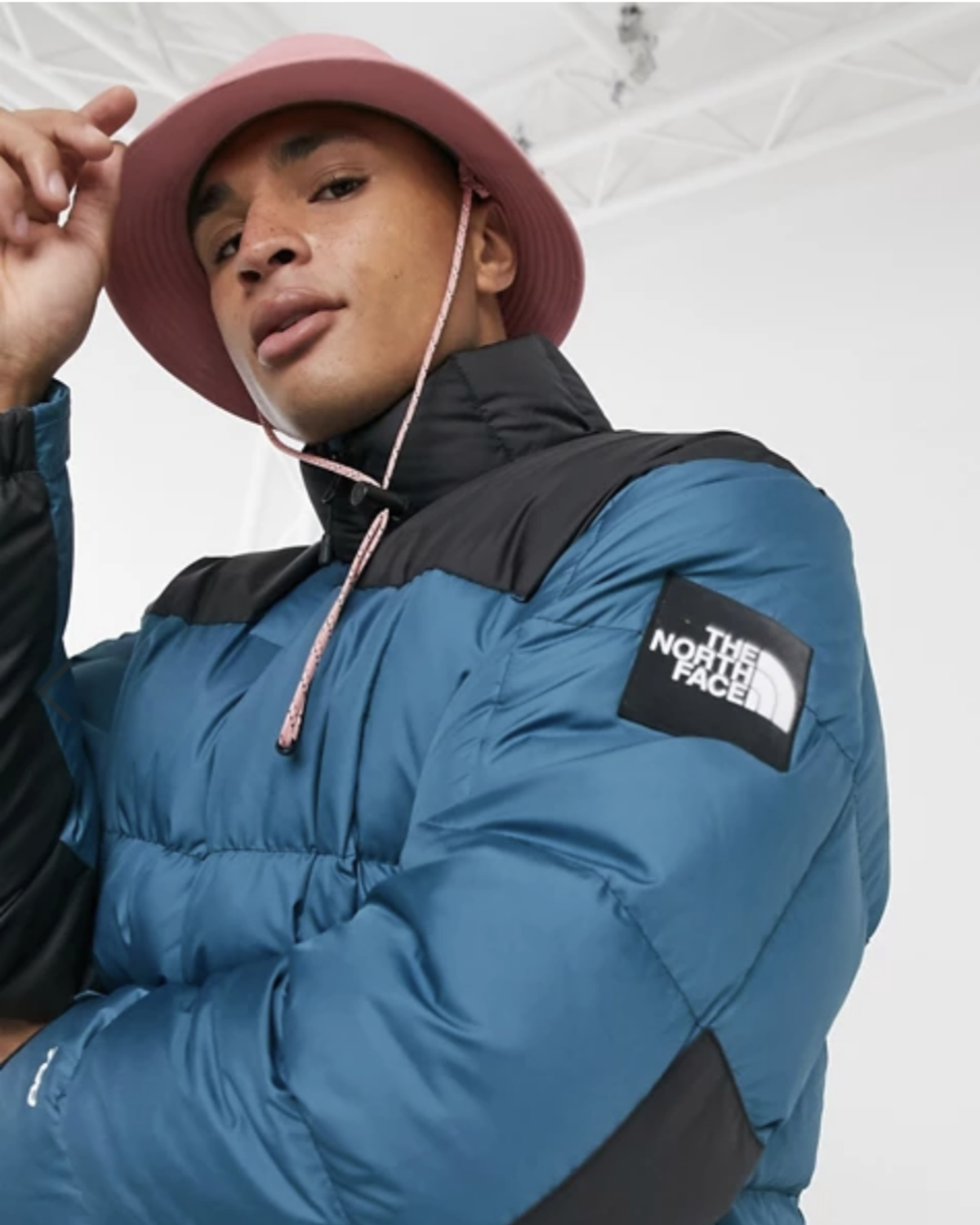 Синяя куртка The North Face